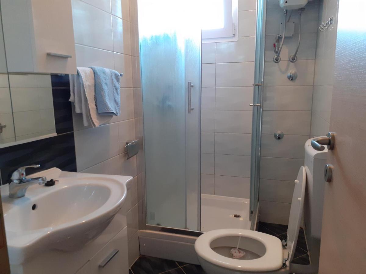 Apartments Rajka Лопар Экстерьер фото