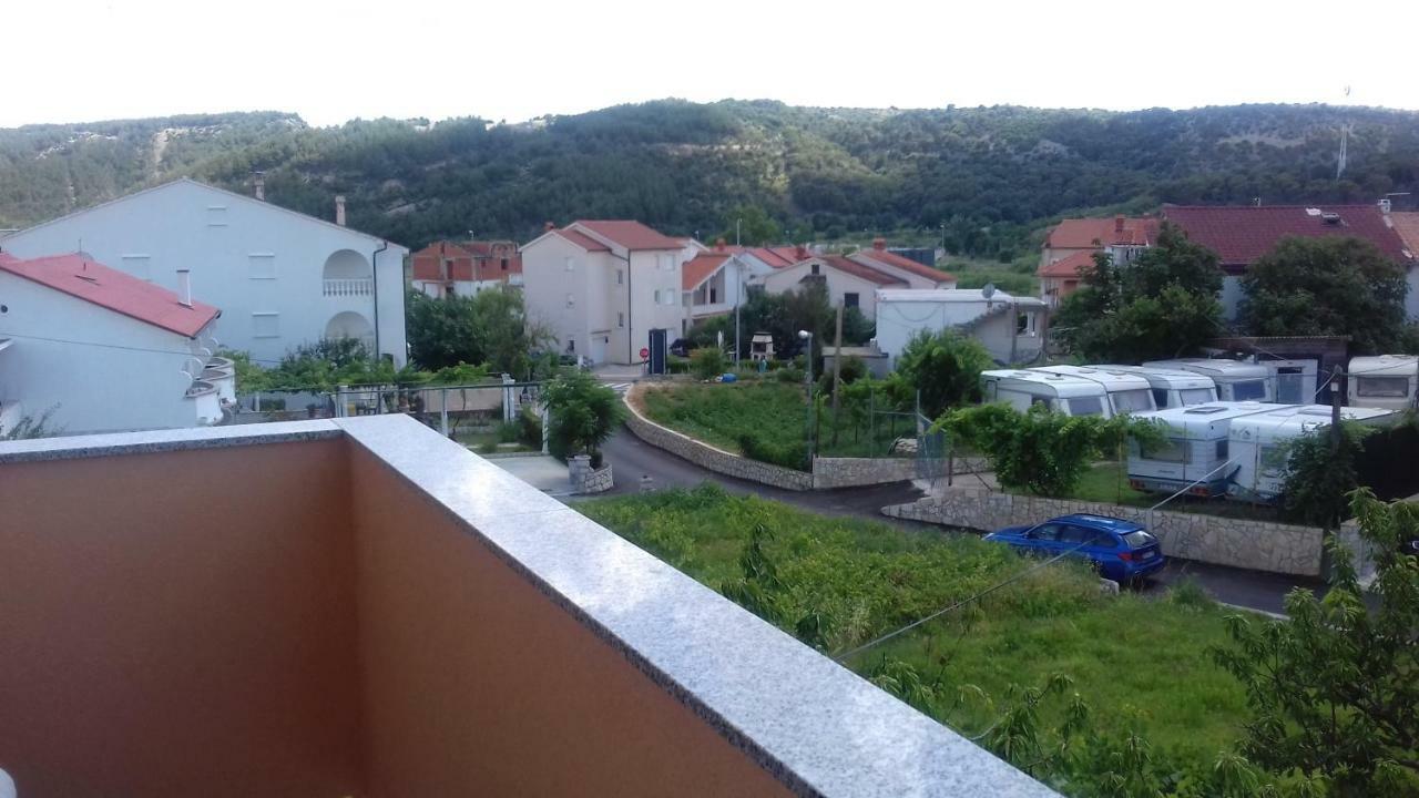 Apartments Rajka Лопар Экстерьер фото
